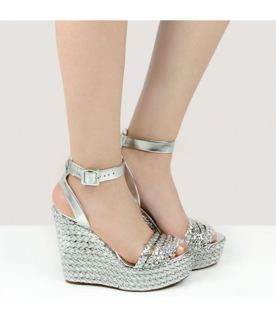 SANDAILIA PLATAFORMA SALTO ALTO SCHUTZ PRATA | Acquarela Shop