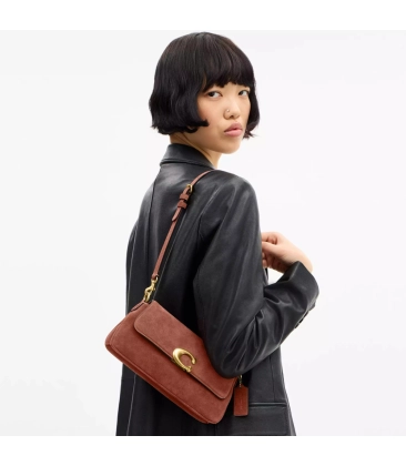BOLSA COACH NEW YORK JET SHOULDER MARROM