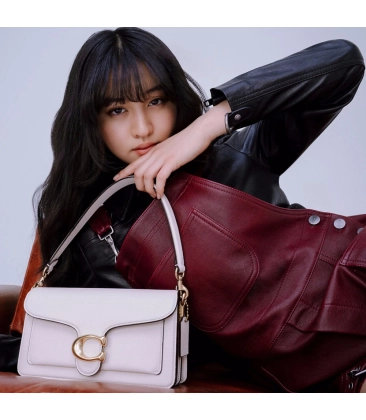 BOLSA COACH NEW YORK TABBY 26 BRANCO