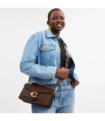 BOLSA COACH NEW YORK TABBY 26 MARROM