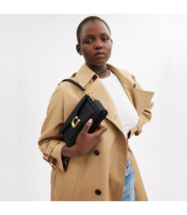 BOLSA COACH NEW YORK TABBY SHOULDER 20 PRETO