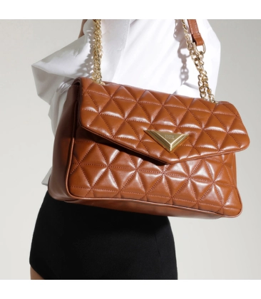 BOLSA GRANDE MATELASSÊ 944 SCHUTZ MARROM