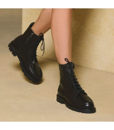 BOTA COTURNO LANA PAULA TORRES PRETO