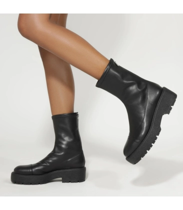 BOTA TRATORADA SALTO BAIXO RITA SCHUTZ PRETO