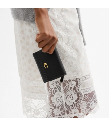 CARTEIRA COACH NEW YORK MILA SMALL FLAT PRETO