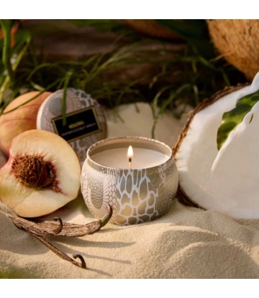 MINI VELA AROMÁTICA LATA RELEVO 25H TAHITIAN COCONUT VANILLA VOLUSPA