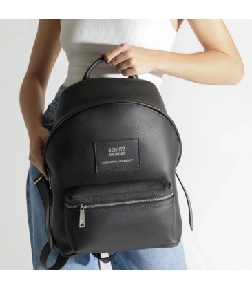 MOCHILA TRAVEL SCHUTZ PRETO
