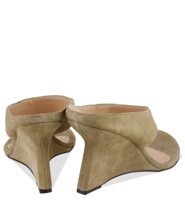 MULE SALTO ALTO ANABELA LUIZA BARCELOS BEGE