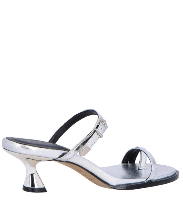MULE SALTO FLARE MÉDIO BY NATI VOZZA LUIZA BARCELOS PRATA