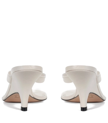 MULE SALTO MÉDIO HELENA PAULA TORRES BRANCO