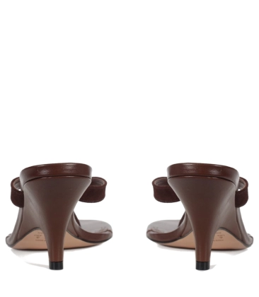 MULE SALTO MÉDIO HELENA PAULA TORRES MARROM