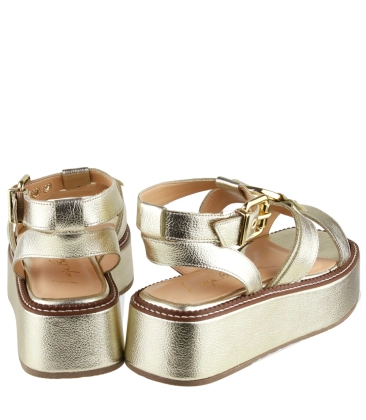 SANDÁLIA FLATFORM SALTO MÉDIO LUIZA BARCELOS DOURADO