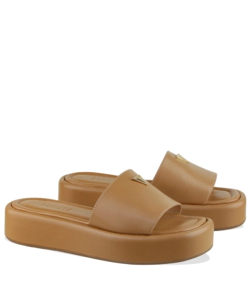 SANDÁLIA SALTO BAIXO FLATFORM SCHUTZ MARROM