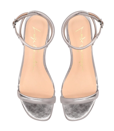 SANDÁLIA SALTO BLOCO MÉDIO LUIZA BARCELOS PRATA