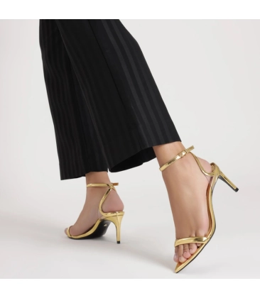 Skyee様 SCHUTZ SANDÁLIA SKYE LEAF MID DOURADA - Conceito Rouparia