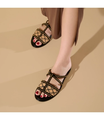 SANDÁLIA RASTEIRA LUIZA BARCELOS PRETO