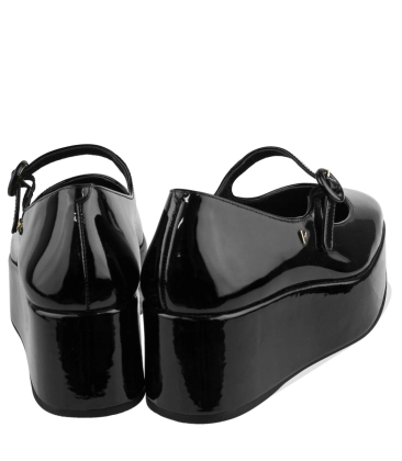 SANDÁLIA SALTO MÉDIO PLATAFORMA LARROUDÉ PRETO