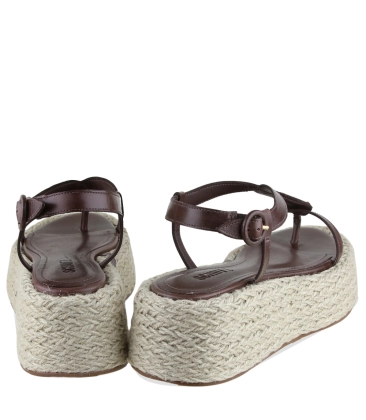 SANDÁLIA SALTO MÉDIO SCHUTZ MARROM