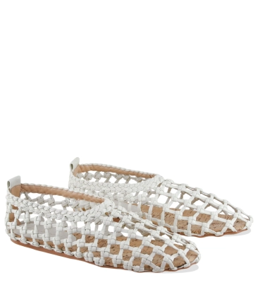 SAPATILHA BY THÁSSIA NAVES LUIZA BARCELOS BRANCO