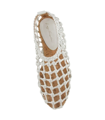 SAPATILHA BY THÁSSIA NAVES LUIZA BARCELOS BRANCO