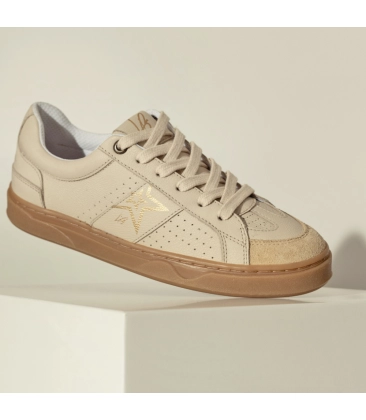 Luiza sales barcelos tenis