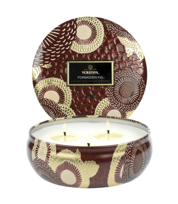 VELA AROMÁTICA LATA 3 PAVIOS RELEVO 60H FORBIDDEN FIG VOLUSPA