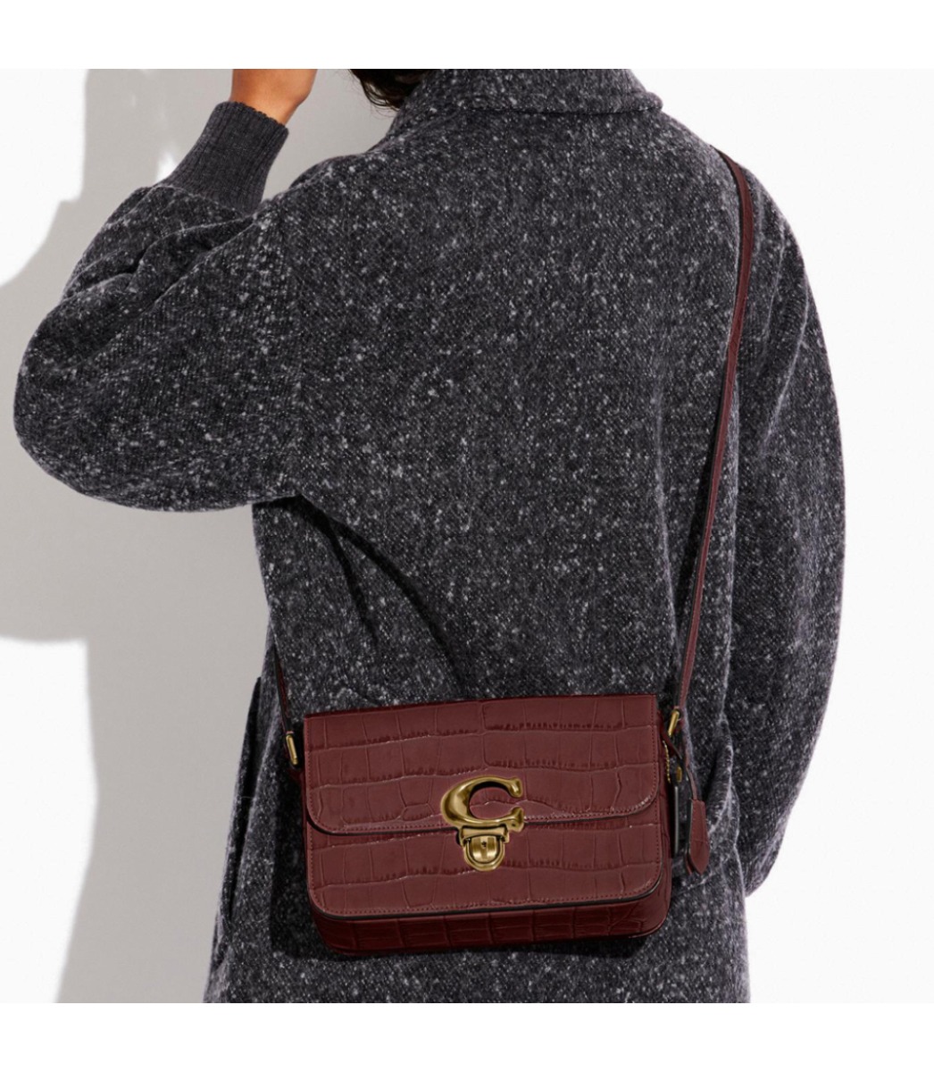oxblood shoulder bolsa