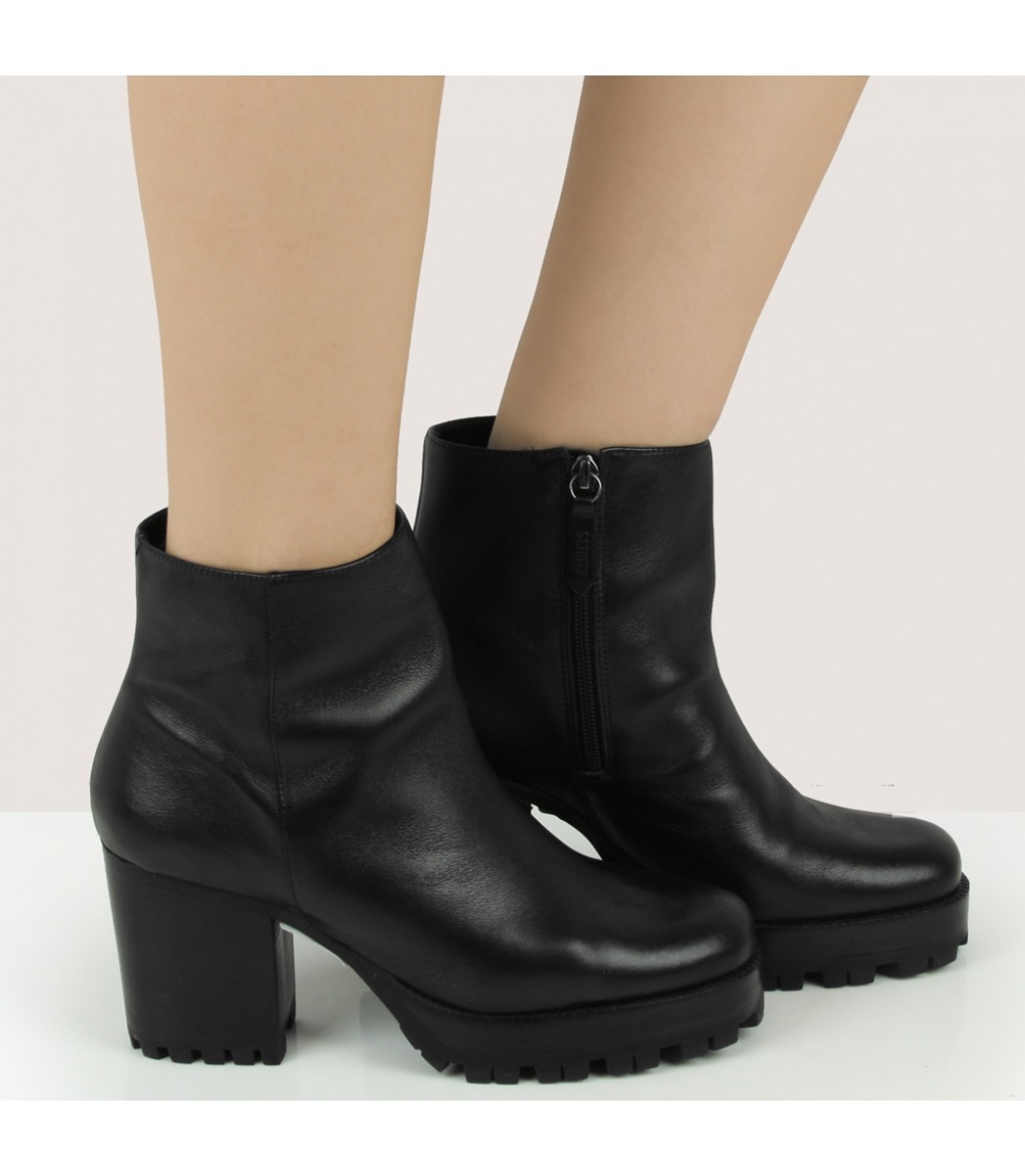 botas com solado tratorado